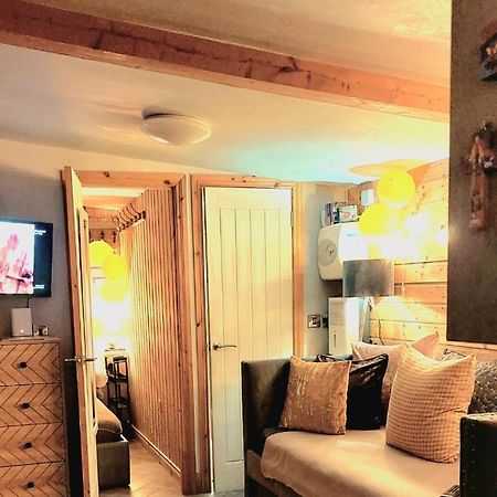 Therapy Lodge Ballycastle Esterno foto